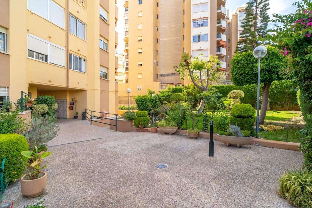 Appartamento Desayuno Con Vistas, Parking Privado Terraza La Cala Del Moral Esterno foto